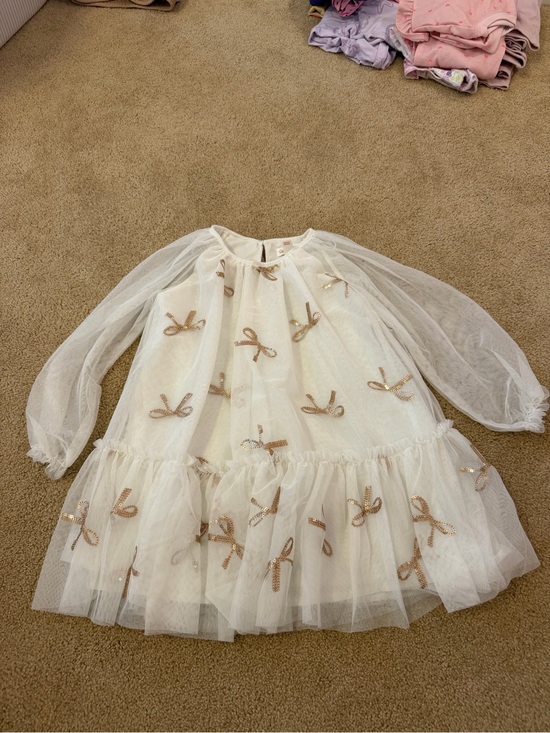 Cat & Jack Other - Cat & Jack Ivory Tulle Dress with Gold Bow Appliqués